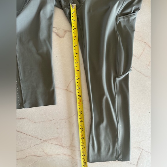 Lululemon Fast & Free Crop II Nulux 19" Grey Sage size 8 W6AS5S - Picture 14 of 16